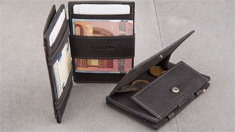 Sleek and Slim: The Garzini Essenziale Magic Wallet Redefines Traditional Wallet Design